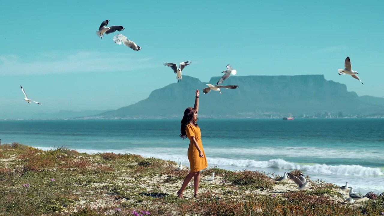 Some People Experience SAD in the Summer— Here’s How You Can Beat Summertime Sadness