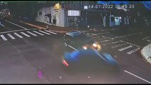 Câmera registra forte colisão entre carros na Rua Cuiabá