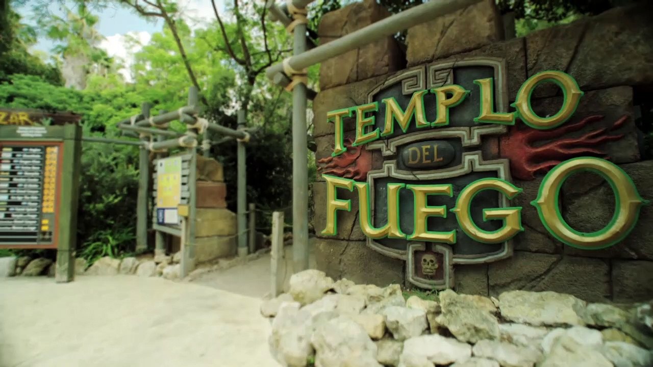 Espectáculo del Templo del Fuego en Port Aventura