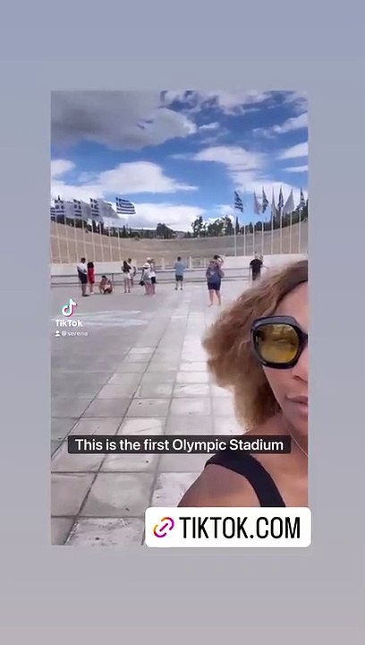 H Serena Williams είναι στην Ελλάδα οικογενειακ...