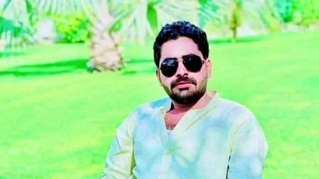 معمولی تلخ کلامی پر نوجوان کا بے دردی سے قتل، لواحقین کا قومی شاہراہ پر احتجاجی مظاہرہ