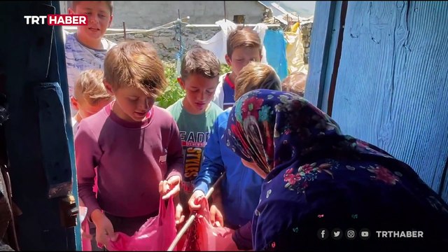 Karadeniz yaylalarında 'kuza kuza geleneği' yaşatılıyor