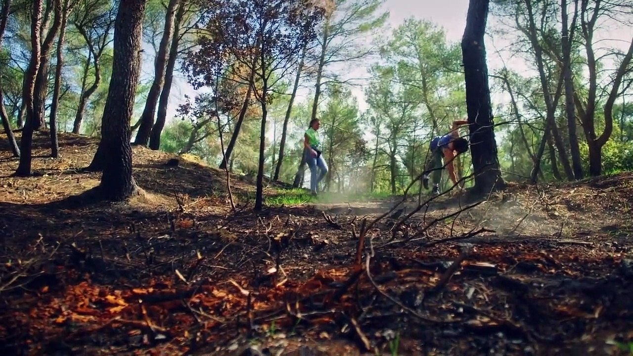 Plus belle la vie : [Indiscrétion] - Baptiste et Justine enquêtent sur les départs de feu