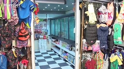 Petshop vitrinlerinden kedi ve köpekler kaldırıldı