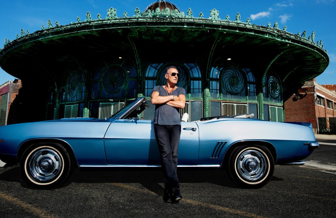 Bruce Springsteen has announced his return to the UK