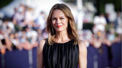 GALA VIDÉO - « C’était horrible " : Vanessa Paradis cash sur ses débuts « très violents "