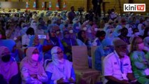 Wan Azizah sheds tears at PKR congress over party's internal conflicts