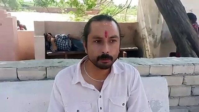 पंडित या तो मंदिर छोड़ नहीं तो तेरा सिर काट देंगे