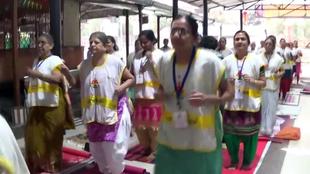 वजन और मोटापा कम करने के लिए योगासन Yoga Asanas to reduce Weight and Obesity