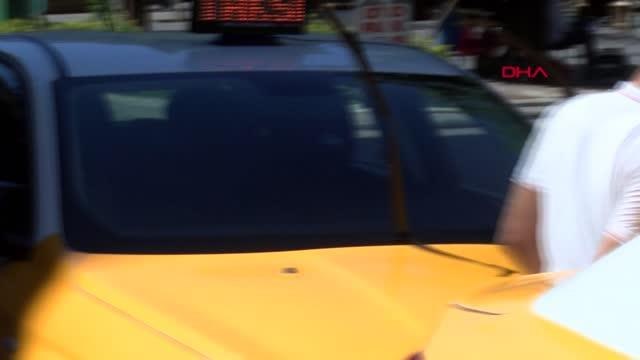 DİYARBAKIRLI TAKSİCİDEN ŞEHİT VE GAZİ YAKINLARINA ÜCRETSİZ HİZMET