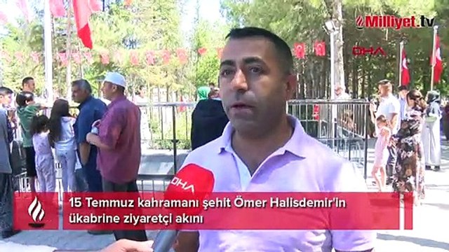 15 Temmuz kahramanı şehit Ömer Halisdemir'in kabrine ziyaretçi akını