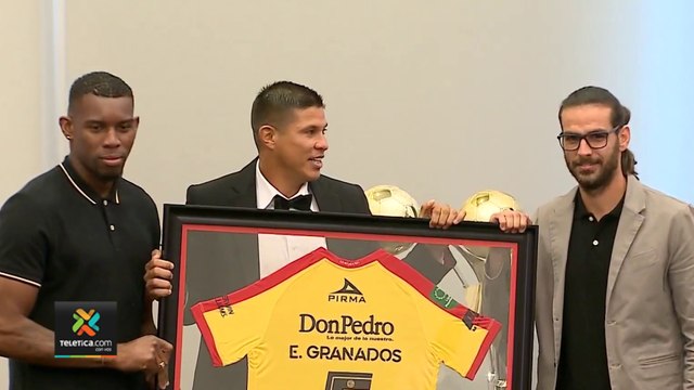 td7-jugadores-emblemas-se-retiran-150722