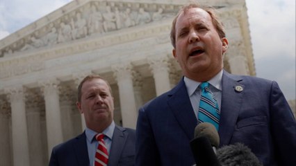 Texas Sues White House for Requiring Abortions in Medical Emergencies