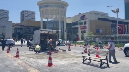 Télécharger la video: CHP Kayseri İl Başkanı Özer'den Kentteki Halk Ekmek Büfelerinin Kaldırılmasına Tepki: 