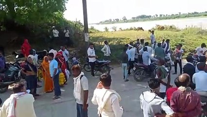 पार्वती नदी में दोपहर बाद पानी की आवक से डूबा पुल