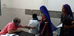 बाड़मेर में हर घर बीमार, अस्पताल की ओपीडी में 70 फीसदी बुखार के मरीज