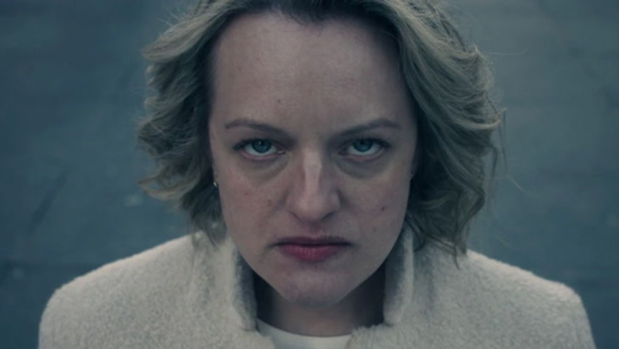 ‘The Handmaid’s Tale’ Season 5 Pits Elisabeth Moss Against Yvonne Strahovski | THR News