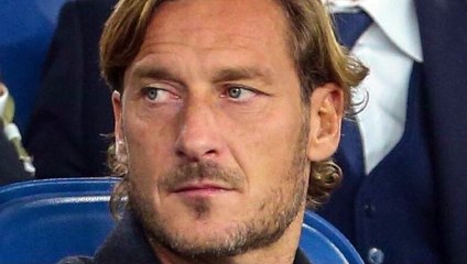 “Il regalo per il loro amore”. Totti e Noemi, si scopre pure il dono prezioso