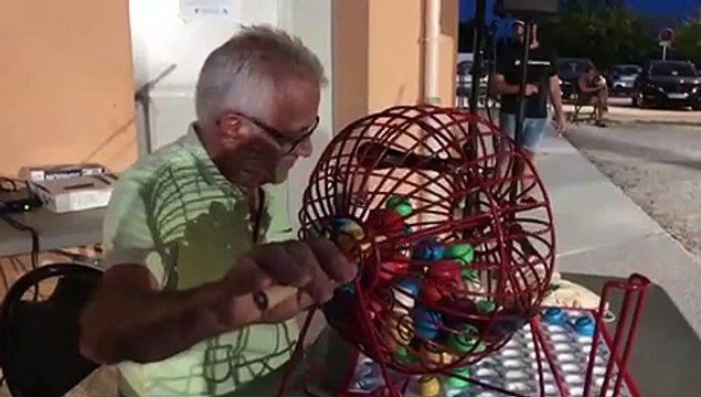 Martigues : le 14 juillet c’est aussi un loto sous les platanes