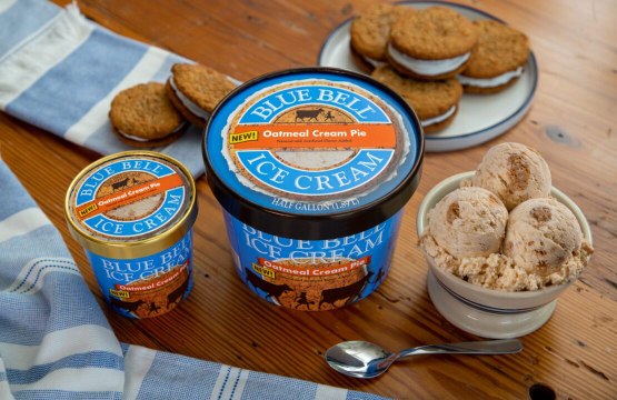 Blue Bell s New Oatmeal Cream Pie Ice Cream Is a Childhood Dream Come True