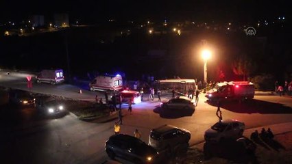 Son dakika haberleri... Tarım işçilerini taşıyan araç devrildi, 1 kişi öldü, 14 kişi yaralandı