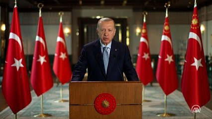 Cumhurbaşkanı Erdoğan: 15 Temmuz gecesi Türkiye'nin asla esir edilemeyeceğini gösterdik