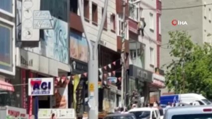 Sultangazi'de şizofren hastasının paniği mahalleliyi ayağa kaldırdı