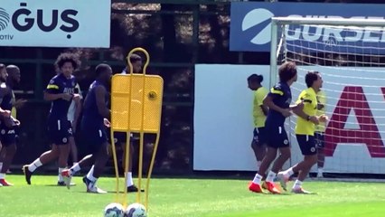 Fenerbahçe, yeni sezon hazırlıklarını sürdürdü