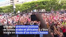 Tennis: en Tunisie, des centaines de personnes fêtent Ons Jabeur