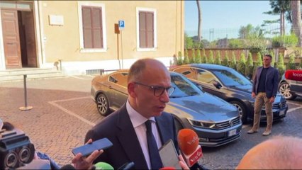 Governo, Pd vuol convincere Draghi a "continuare"