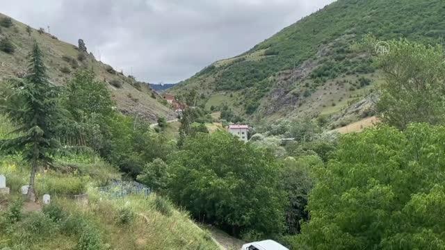GÜMÜŞHANE - Şehit öğretmen Necmettin Yılmaz kabri başında anıldı