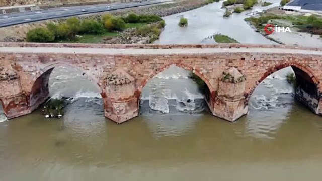 724 yıllık Çobandede Köprüsü ilk günkü ihtişamıyla göz kamaştırıyor
