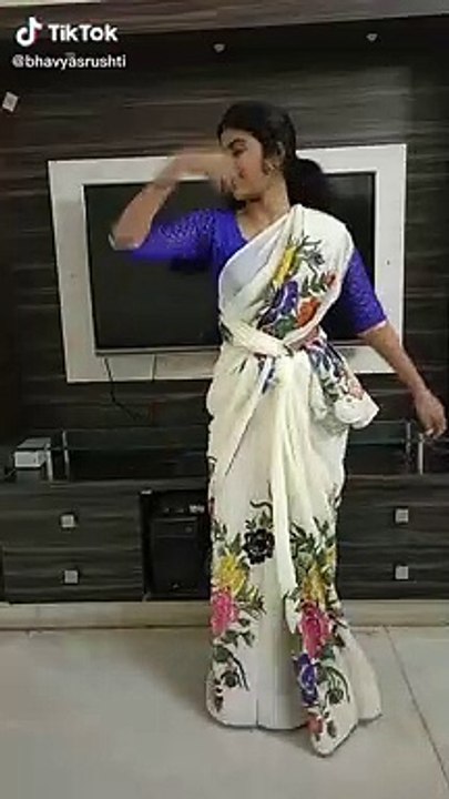 Dancing video short dancing video