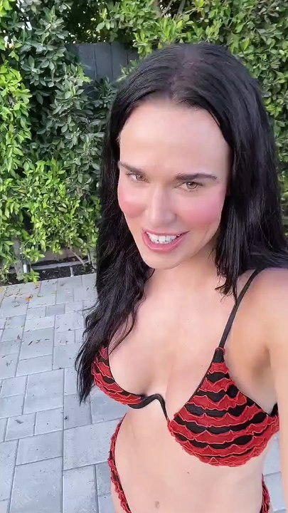 CJ Perry - Welp got covid ! But thank God @versusgamelive has kept me entertained while being sick in bed  amp; in a bikini  come play with me  amp; win some money !!!!!