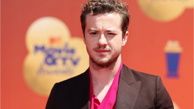 Voici : Stranger Things : qui est Joseph Quinn, l’interprète d’Eddie Munson, découvert dans Game of Thrones ?