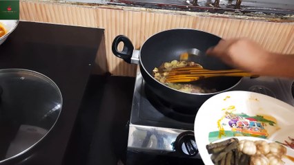 II চুই ঝাল দিয়ে ডুমুর-কাঁকড়া রেসিপি II Fig - Crab Recipe With Chui Jhal II