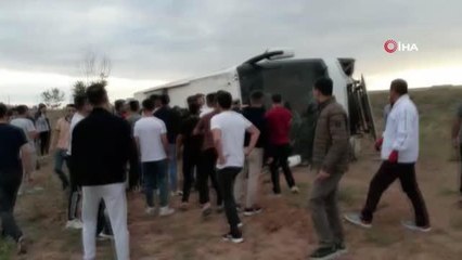 Kayseri'de otobüs şarampole devrildi.