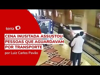 Motorista se engana e entra em linha de trem na Turquia