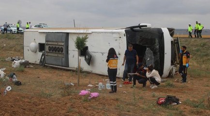 Kayseri’de tur otobüsü devrildi, çok sayıda yaralı var