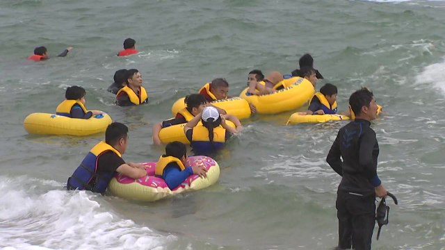 본격적인 '삼복더위' 시작...해수욕장 찾는 피서객 발길 / YTN