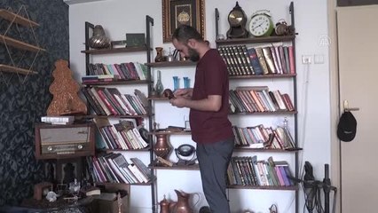 ŞANLIURFA - Kalemkar ve tombak ustası, sanatının inceliklerini sosyal medyadan öğretiyor