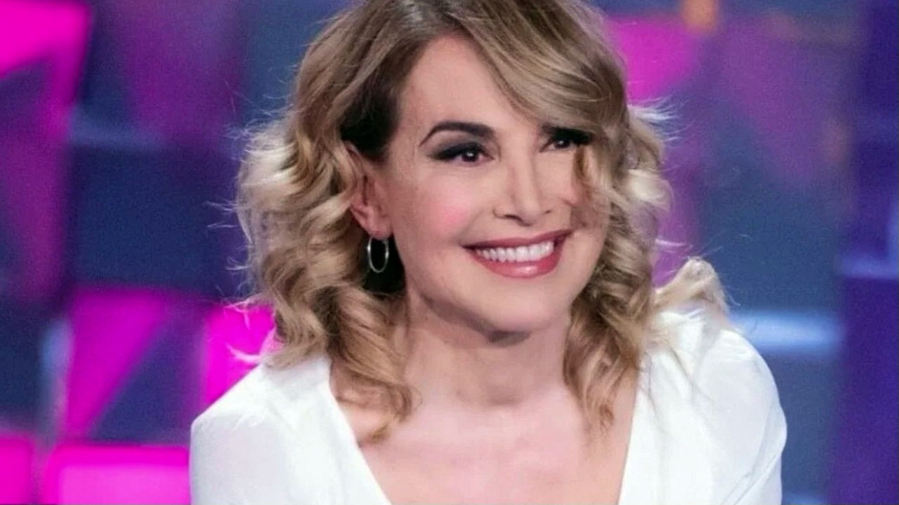 Barbara D’Urso, tanti auguri! La conduttrice festeggia il suo…