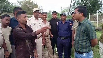 अतिक्रमण को लेकर बना सोले का वीरू, अफसर नहीं सुनते फरियाद