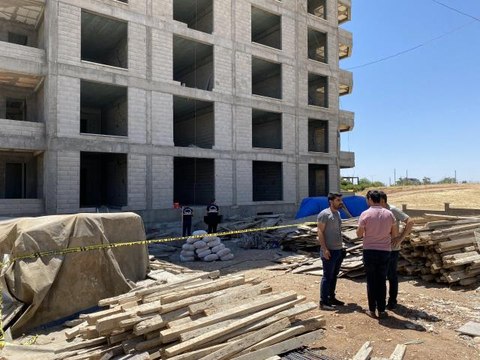 İnşaatın 9. katından düşen işçi öldü