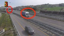 L'incidente ripreso dalle telecamere dell'A14 (maggio 2017)