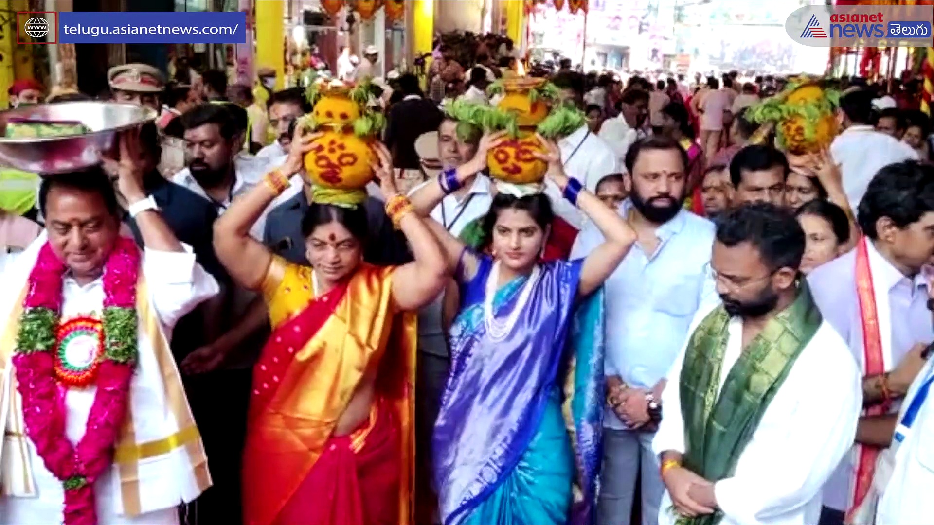 Secunderabad Bonalu : మహంకాళి అమ్మవారికి పట్టువస్త్రాలు సమర్పించిన ఇంద్రకరణ్ రెడ్డి 