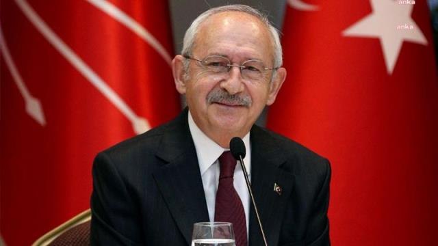 Kılıçdaroğlu: Faizlerin Hepsini Silin, Geri Ödemeyi İş Bulma Şartına Bağlayın ve Gençlerimiz Rahatlasın. Tek Bir Kelime Edersem Namerdim
