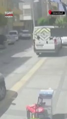 Hızını alamadı minibüse böyle kafa attı