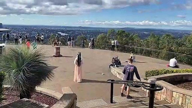 Classical dance performance on Kusha Mountain in Bucun, Australia: Chang'an Song! As an extremely amateur, completely self-taught classical dance lover, although I can't fully show its beauty, I hope that I can make more people know it by my own efforts..