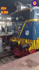 WAM4 Loco is converted to WAS4 (shunting purpose) at Sealdah, Eastern Railway, Kolkata, Travel Guide
